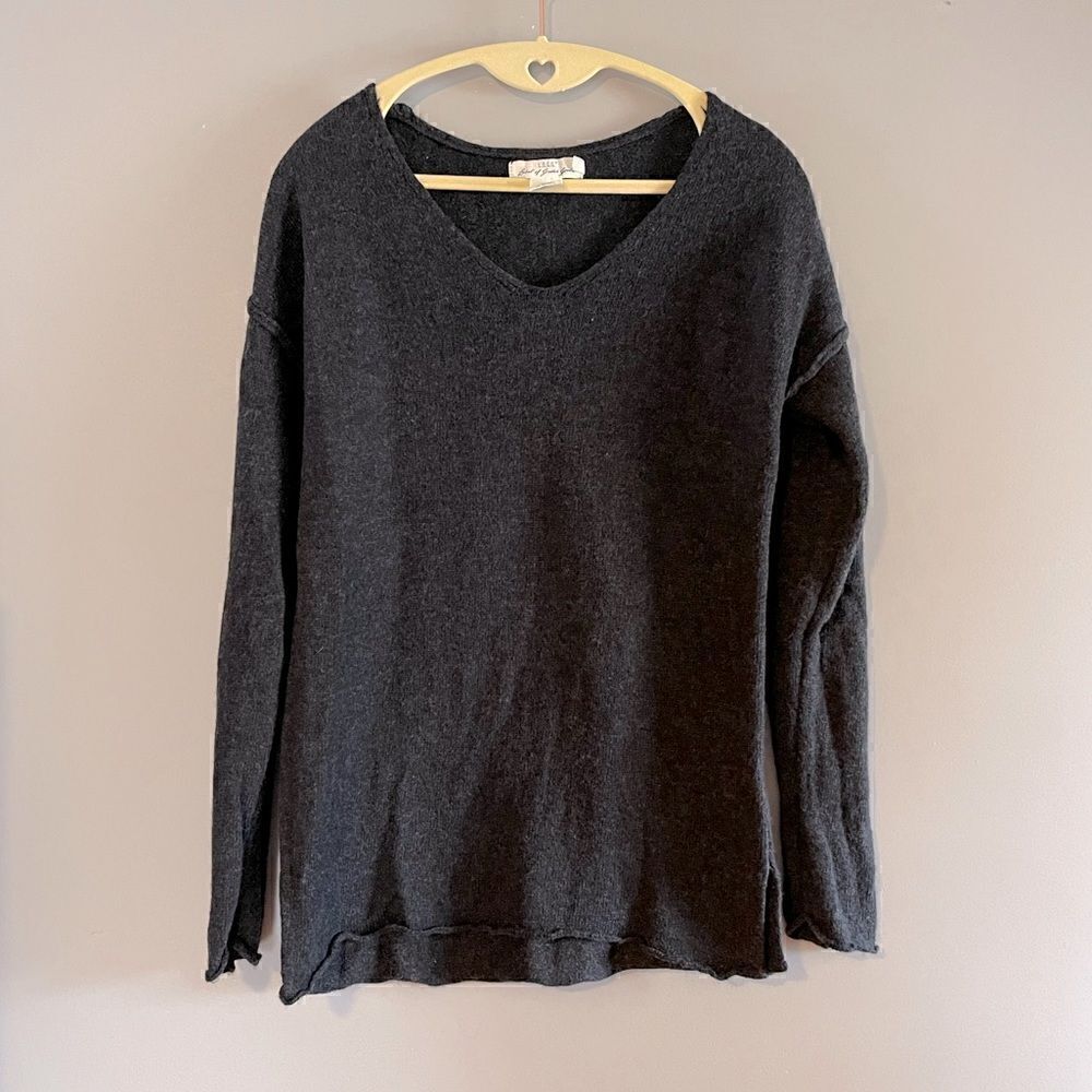 H&M L.O.G.G. Label of Graded Goods Dark Gray Wool Blend V-Neck Sweater | SZ S